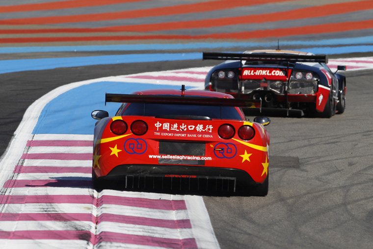 Nissan GT-R Race Scene Picture